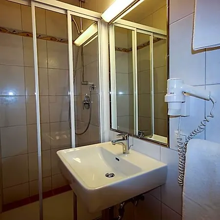 Kia Ora Restaurant Otel 2*