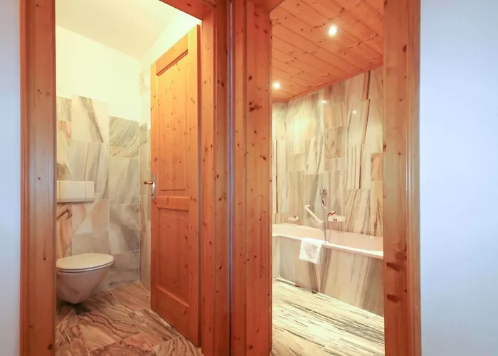 Kia Ora Restaurant Hotel 2*